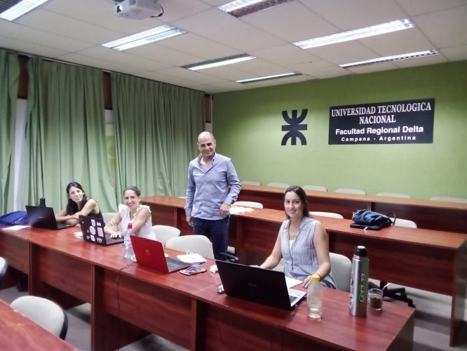 Cómo puedo buscar si un dominio está patentado en Argentina 3 computadora con busqueda en bases de patentes argentina