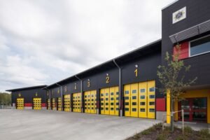 fachada taller mecanico automotores urbanos