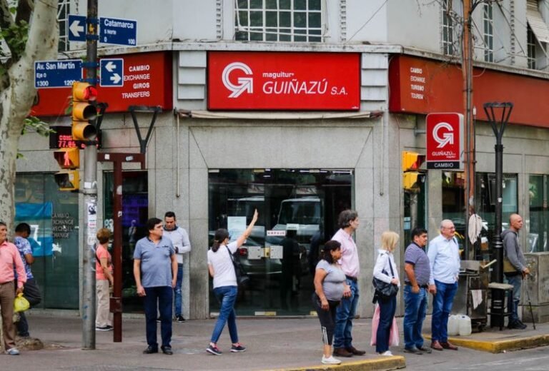 Dónde encuentro Pago Fácil en Yerba Buena para pagar mis servicios 11 mostrador pago facil en sucursal yerba buena