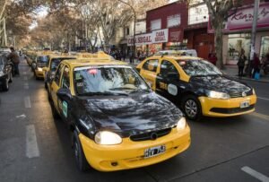 taxi o remis en ciudad de mendoza